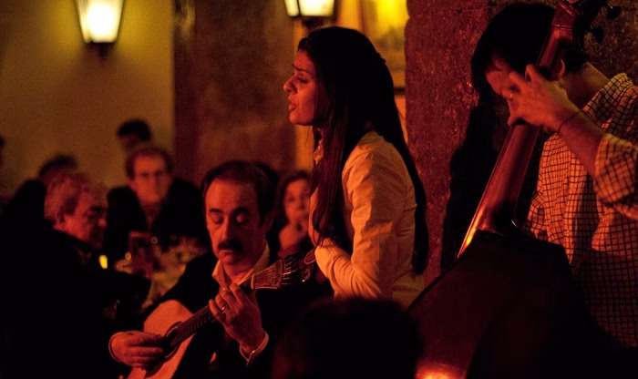 Maria da Mouraria, Club de Fado